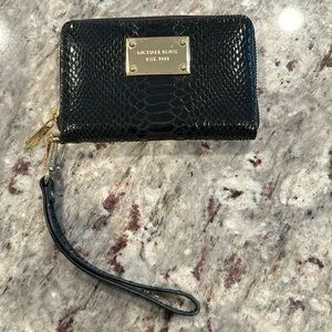 Michael Kors Wristlet